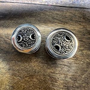 Wiccan gauges body jewelry